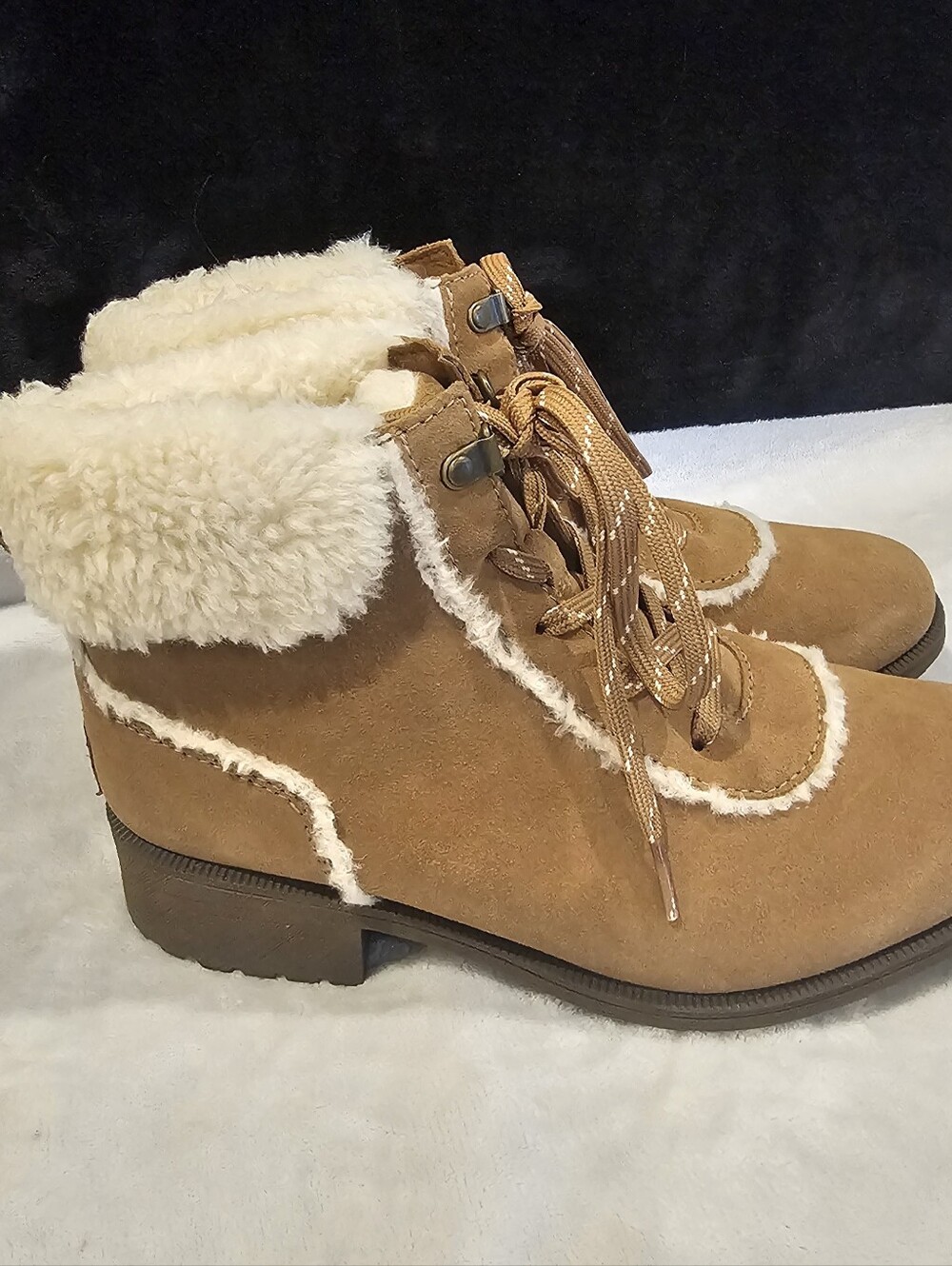 UGG Beige Cozy Suede Leather Ankle Boots - Women's Size 9